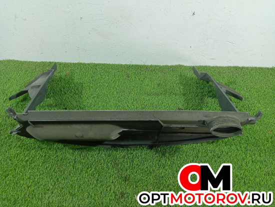 Воздухозаборник  Renault Megane 3 поколение 2010 214766469R,214940005R,214990005R #1