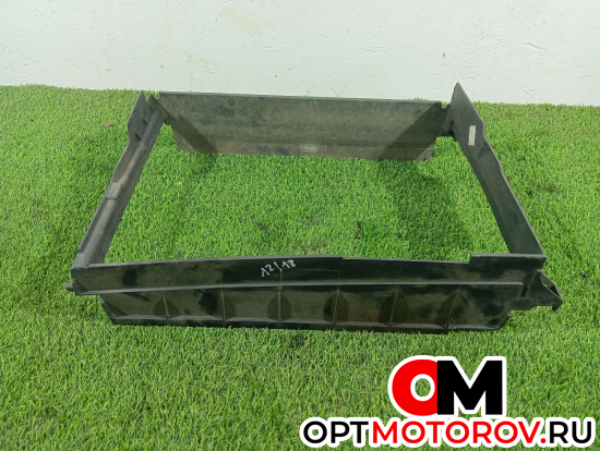 Воздуховод (дефлектор) радиатора  Renault Sandero Stepway 2 поколение 2014 215596207R #1