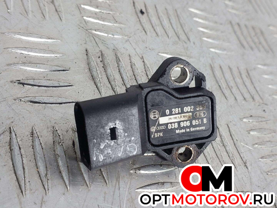 Датчик абсолютного давления  Volkswagen Golf 5 поколение 2006 0281002399, 038906051B #1