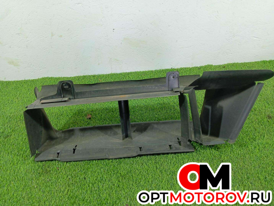 Воздуховод (дефлектор) радиатора  Ford Focus 3 поколение 2012 BM518314C #1