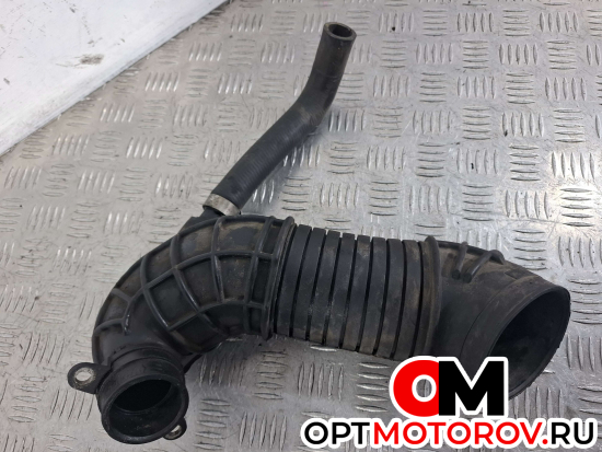 Патрубок воздушного фильтра  Audi A4 B7 2006 8E0129615J           #3