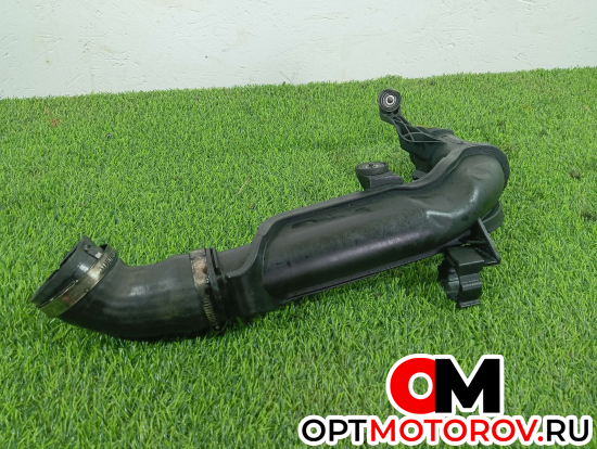 Патрубок интеркулера  Volkswagen Caddy 3 поколение [рестайлинг] 2012 1K0145770AE #1