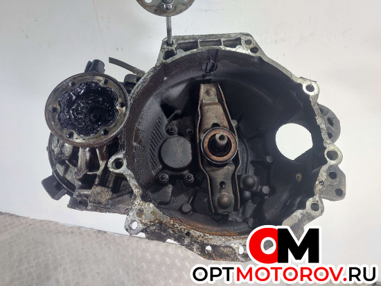 КПП механическая (МКПП)  Volkswagen Golf 4 поколение 2002 EGR #1