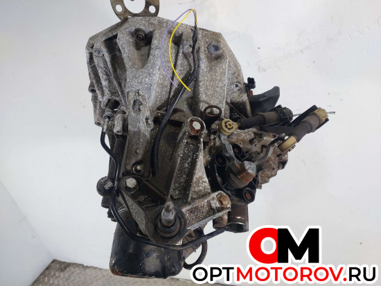 КПП механическая (МКПП) Renault Clio 3 поколение 2008 JR5124 #3 КПП механическая (МКПП) Renault Clio 3 поколение 2008 JR5124 #3