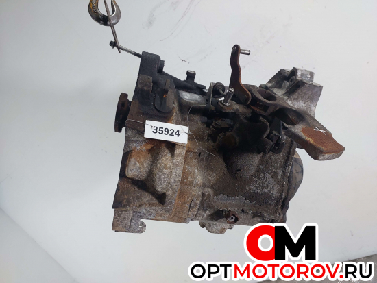 КПП механическая (МКПП) Volkswagen Golf 5 поколение 2005 HHN #2 КПП механическая (МКПП) Volkswagen Golf 5 поколение 2005 HHN #2